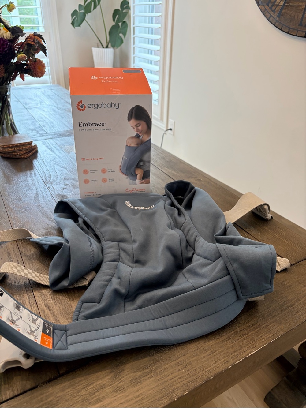 Ergobaby Embrace in Oxford Blue